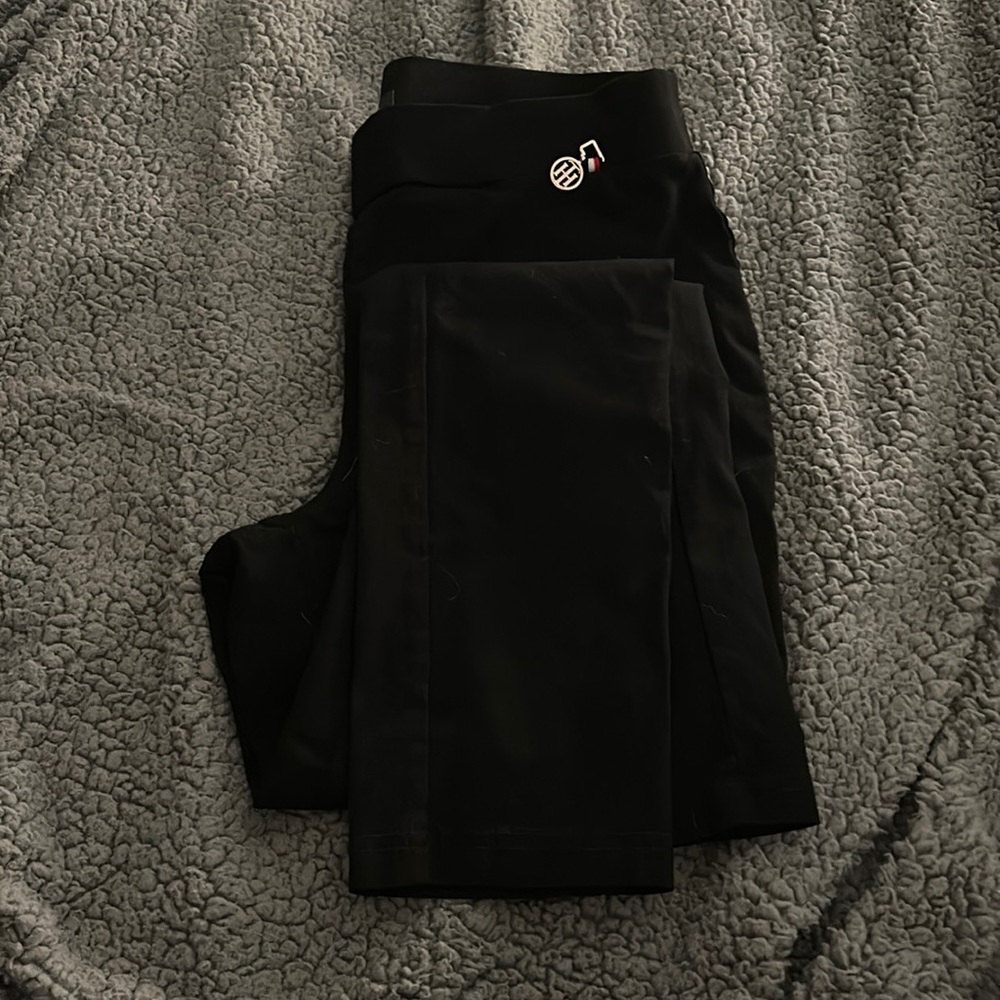 Like New Tommy Hilfiger Pointe Leggings Size 6